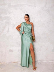 Natasha™ - Look Stunning at Every Event with a Dress That Embodies Refinement