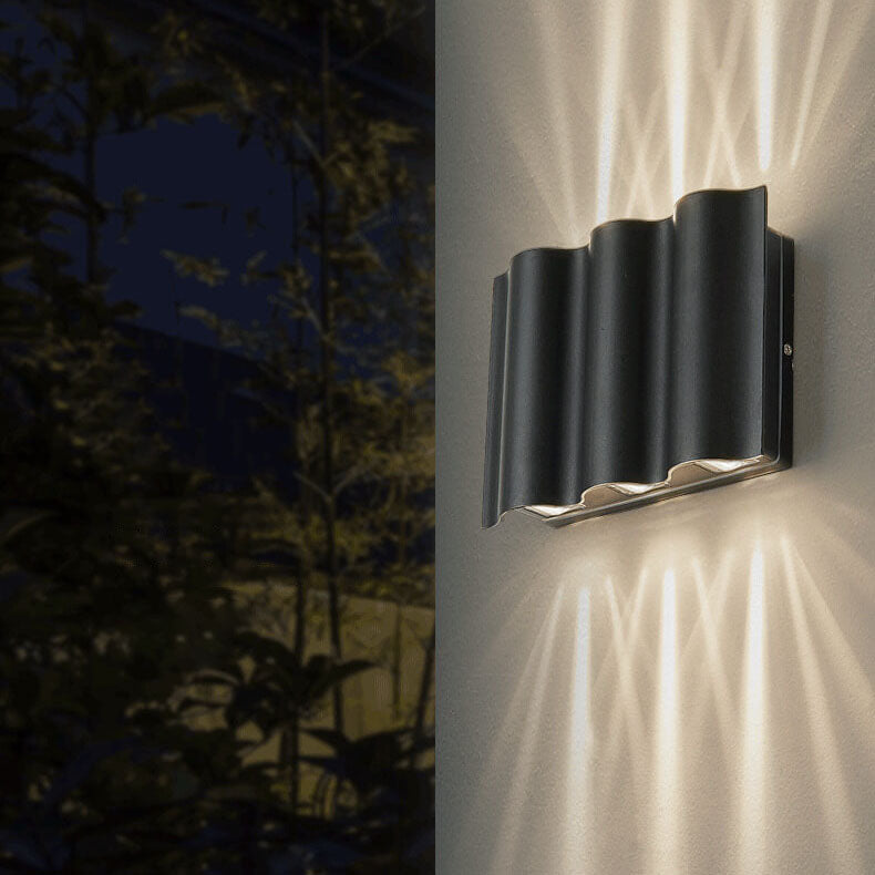 Lámpara de pared LED para exteriores, moderna, de aluminio y vidrio, resistente al agua 