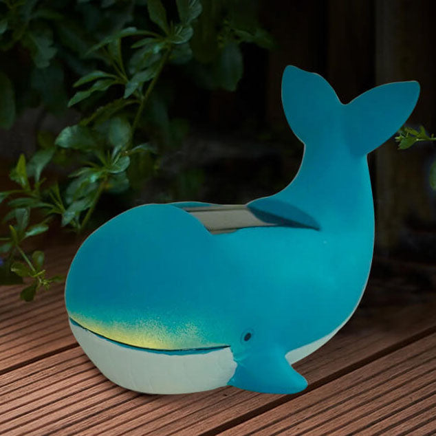 Lampe solaire créative en résine en forme de baleine pour extérieur 