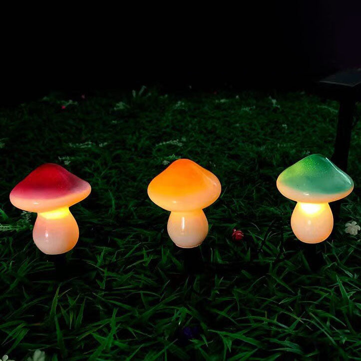 Lampe solaire d'extérieur en résine à LED en forme de champignon pour jardin 