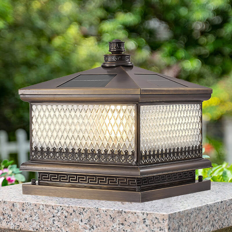 Lampe solaire d'extérieur traditionnelle chinoise en laiton et verre à 1 lampe pour jardin 