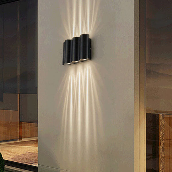 Lámpara de pared LED para exteriores, moderna, de aluminio y vidrio, resistente al agua 