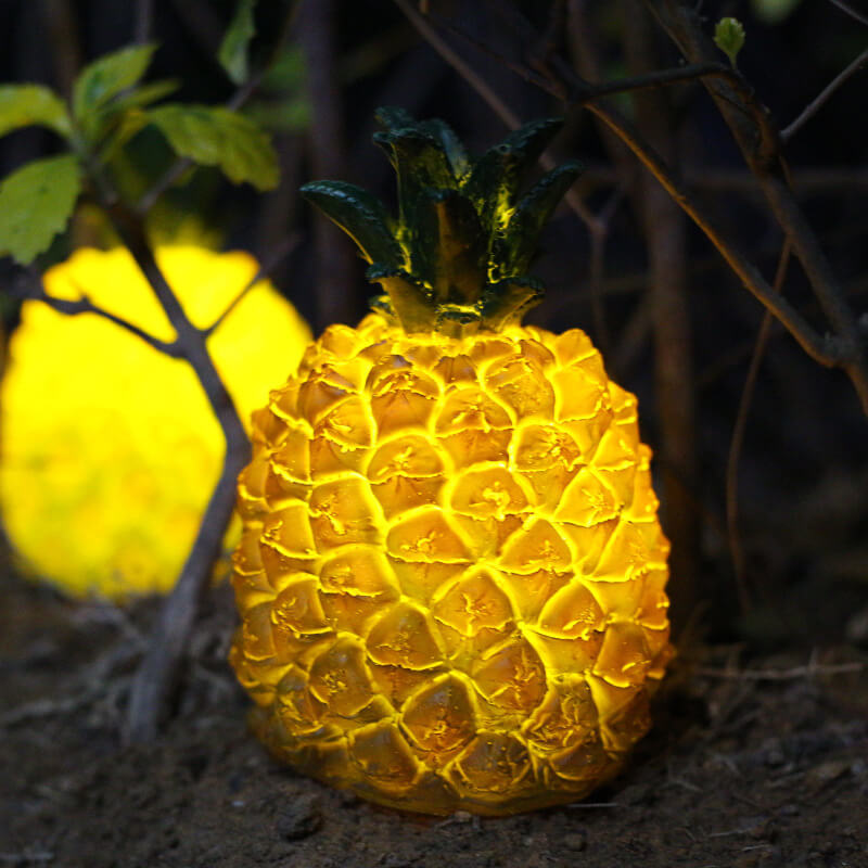 Outdoor Solar Waterproof Resin Pineapple Shape LED Lawn Landscape Light