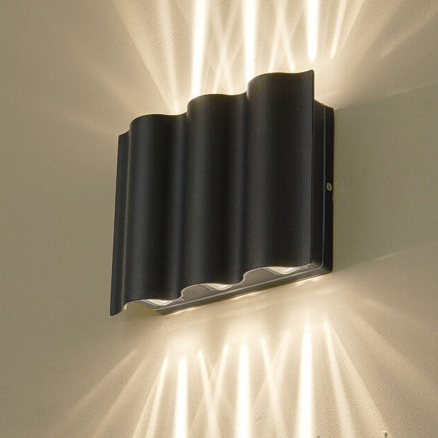 Lámpara de pared LED para exteriores, moderna, de aluminio y vidrio, resistente al agua 