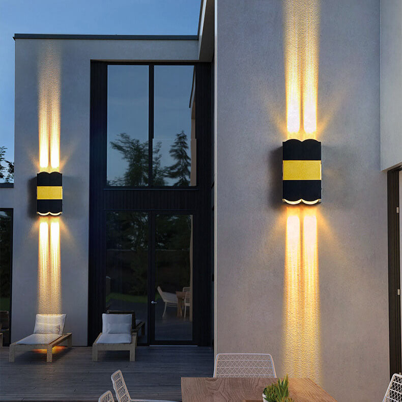 Lámpara de pared para patio exterior, moderna, rectangular, de aluminio y vidrio, con foco LED, resistente al agua 