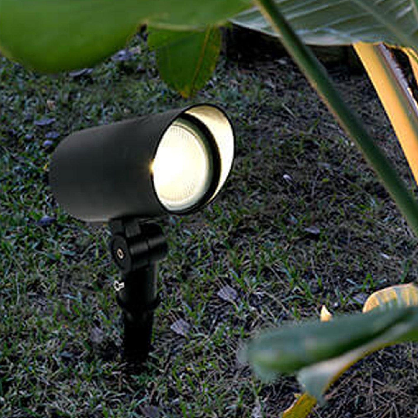 Projecteur LED d'extérieur étanche pour jardin, éclairage de paysage pour pelouse 