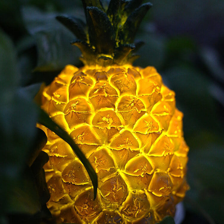 Outdoor Solar Waterproof Resin Pineapple Shape LED Lawn Landscape Light