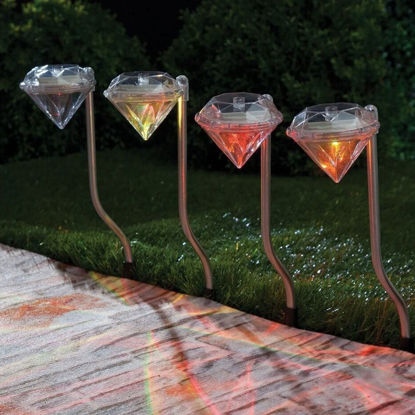 Luz LED solar para caminos decorativos de jardín al aire libre con forma de diamante 