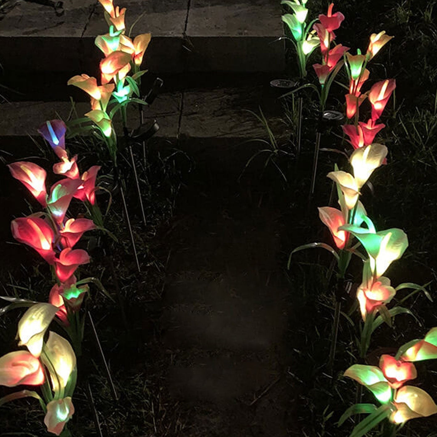 Modern Solar Horseshoe Flower Colorful 4 LED Outdoor Garden Ground Plug Landscape Light