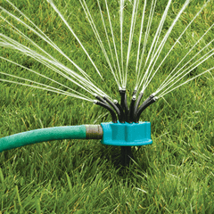 360° Sprinkler Garden Irrigation Multi-Nozzle Lawn Green Roof Cooling Rotation Sprayer