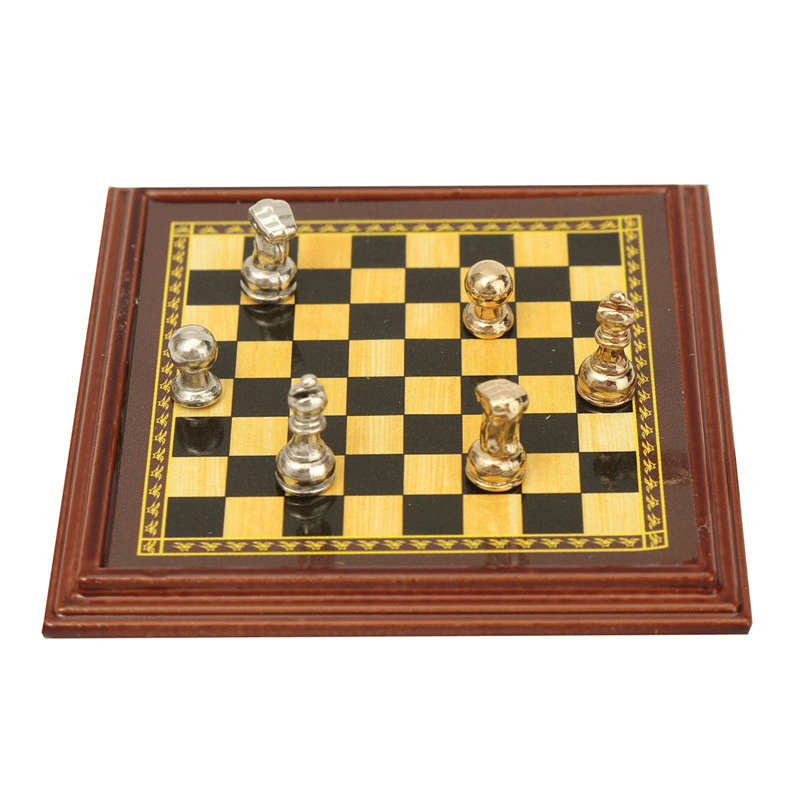 Jeu d'échecs miniature en métal pour maison de poupée à l'échelle 1:12, jouets pour décoration de chambre à coucher