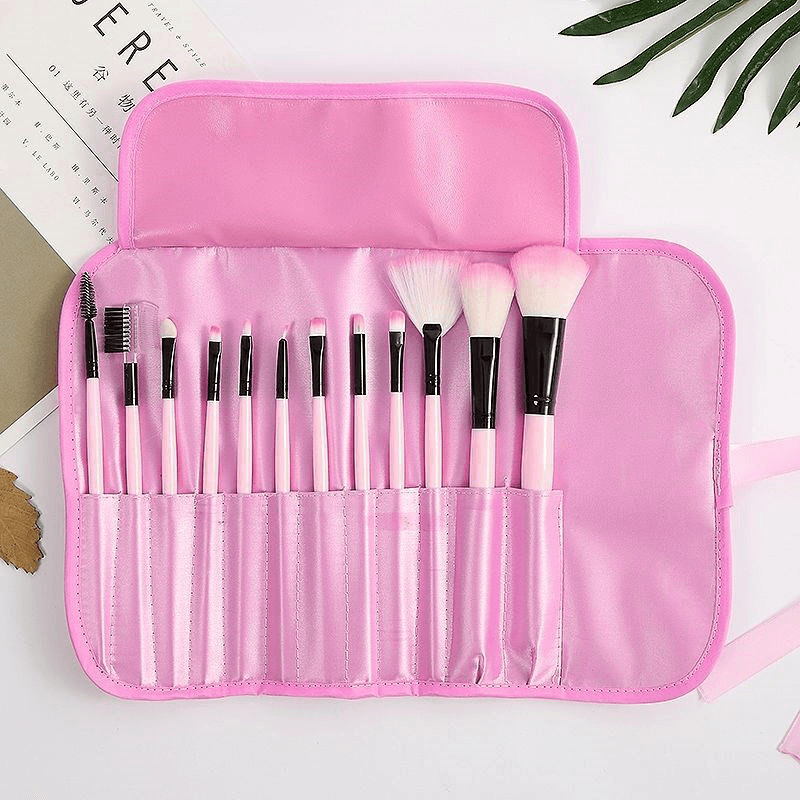 Ensemble de pinceaux de maquillage 12 pièces Kit de pinceaux de maquillage cosmétiques avec étui en cuir Fond de teint Eyeliner Estompeur Anti-cernes Mascara Fard à paupières Poudre pour le visage