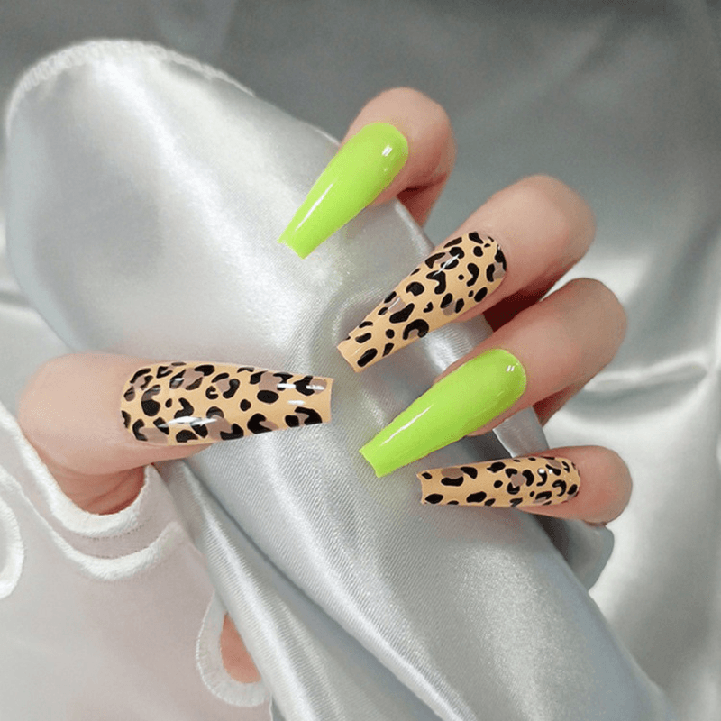 24 Pcs/Set Extra Long Ballerina False Nails Fluorescent Leopard Print Women Full Cover Nails