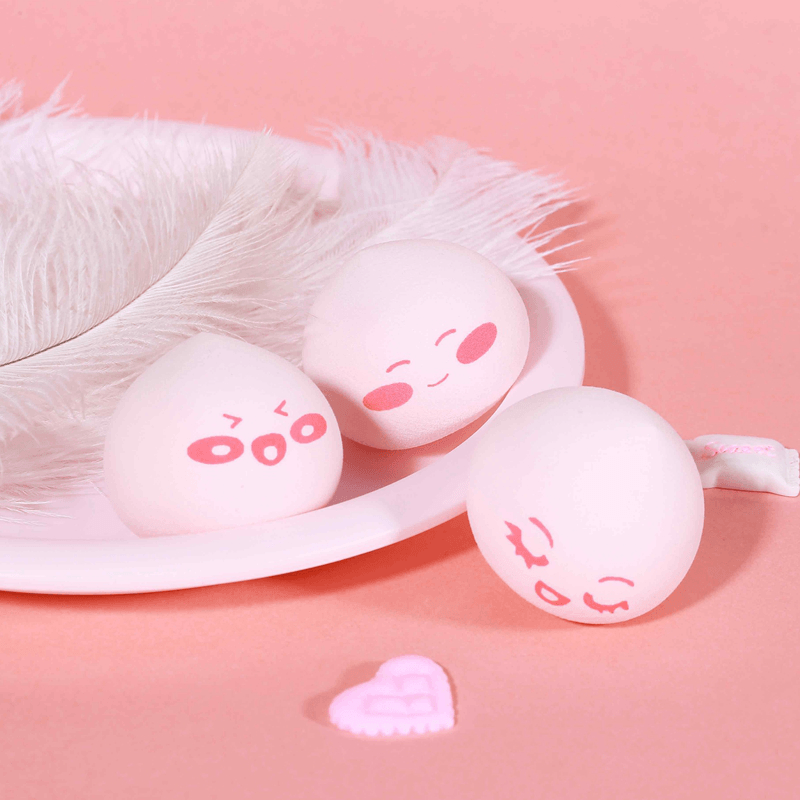 Lot de 3 éponges à maquillage en forme de pêche de couleur rose avec impression de sourire pour une utilisation humide et sèche