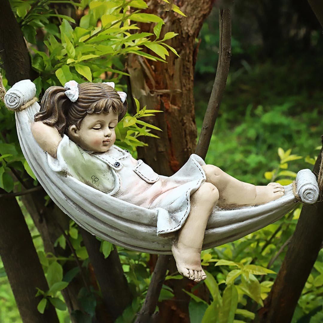 Statue de jardin avec balançoire pour garçon et fille