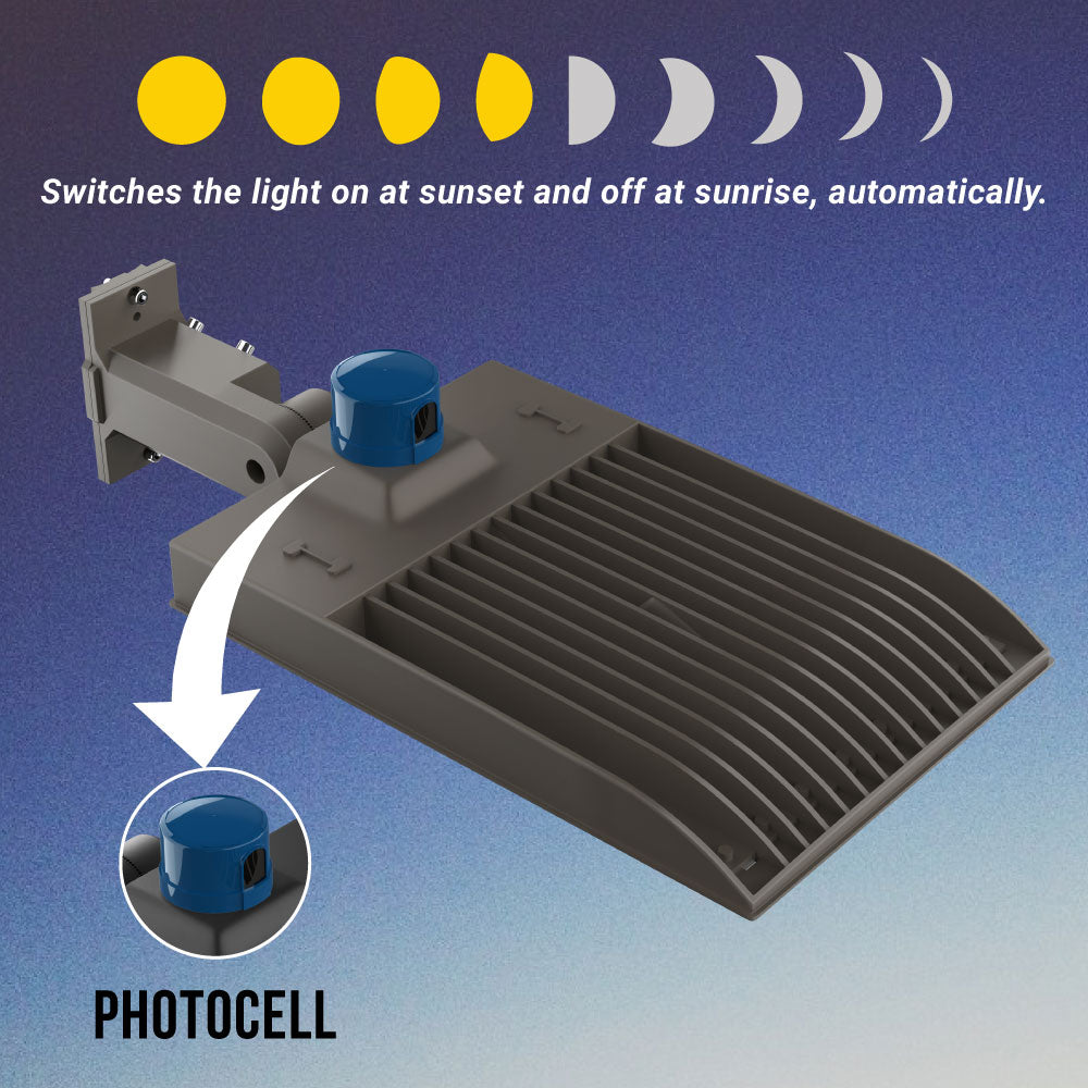 Lampadaire LED 200 W avec cellule photoélectrique du crépuscule à l'aube, 5 700 K, montage universel, bronze, étanche IP65, AC 120-277 V, éclairage de parking LED - éclairage public extérieur pour zones commerciales