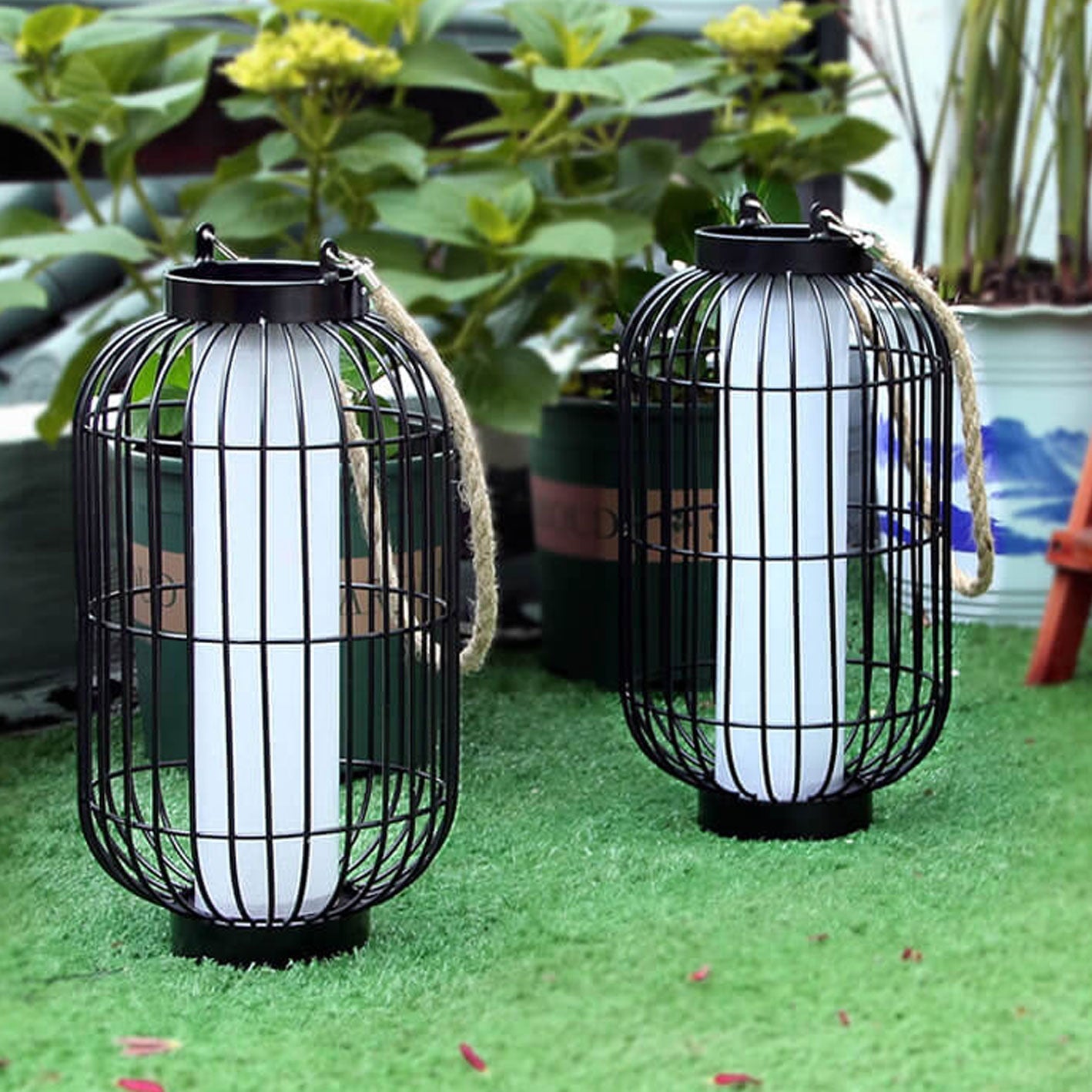 Solar Chinese Striped Lantern Design LED Outdoor Hangable Garden Decorative Light