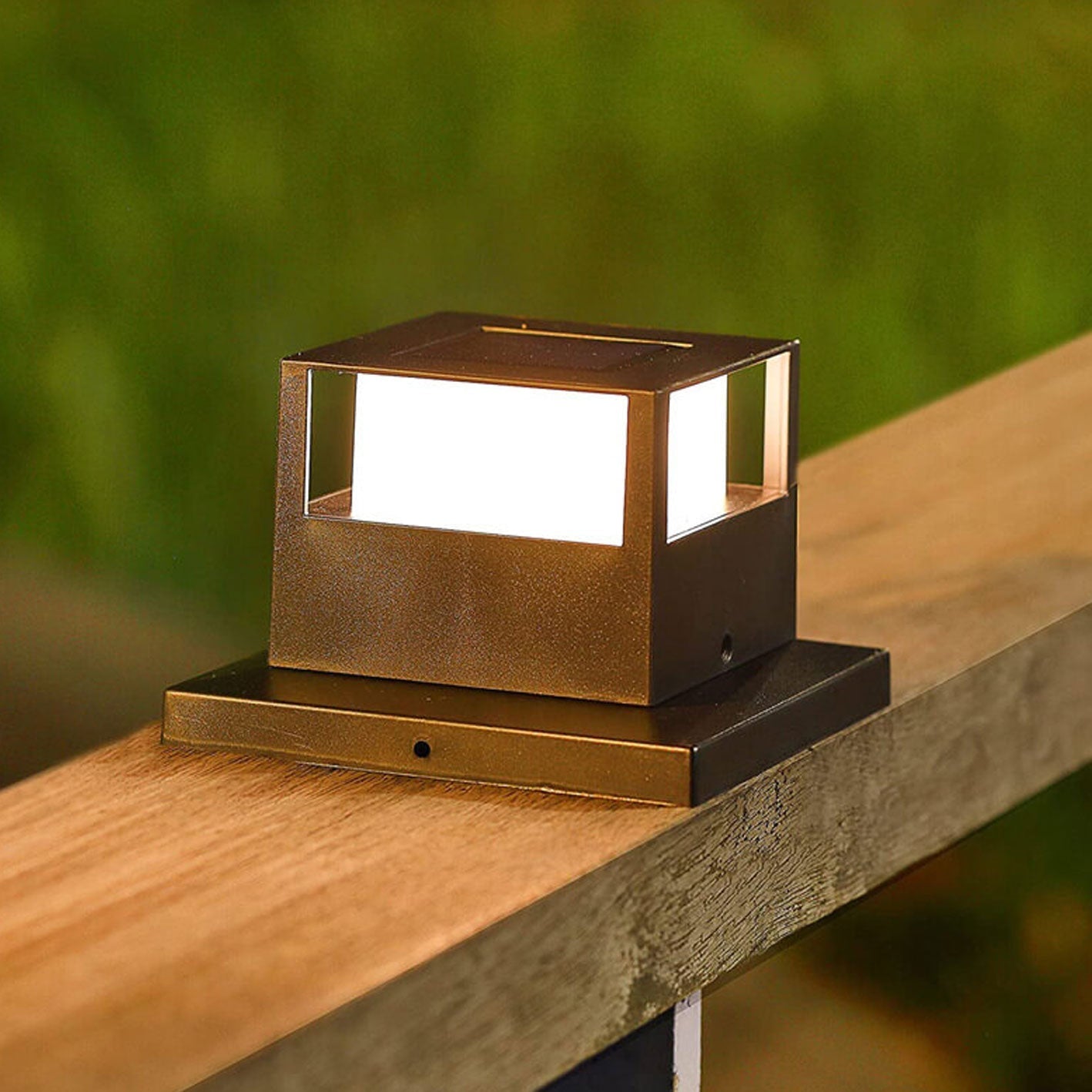 Outdoor Solar Pillar Head Light Square Pillar Head Light Garden Light