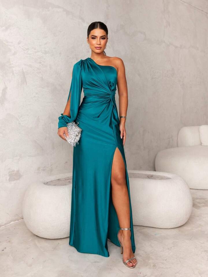Natasha™ - Look Stunning at Every Event with a Dress That Embodies Refinement
