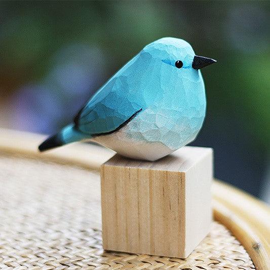 Figuras de pájaro azul de montaña de primera generación talladas a mano en madera pintada