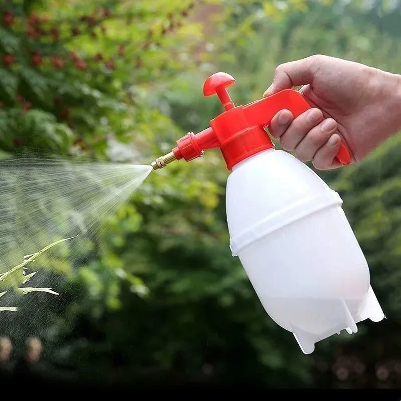 Hand Pump Pressure Sprayer with Adjustable Nozzle, 0.8–3 L