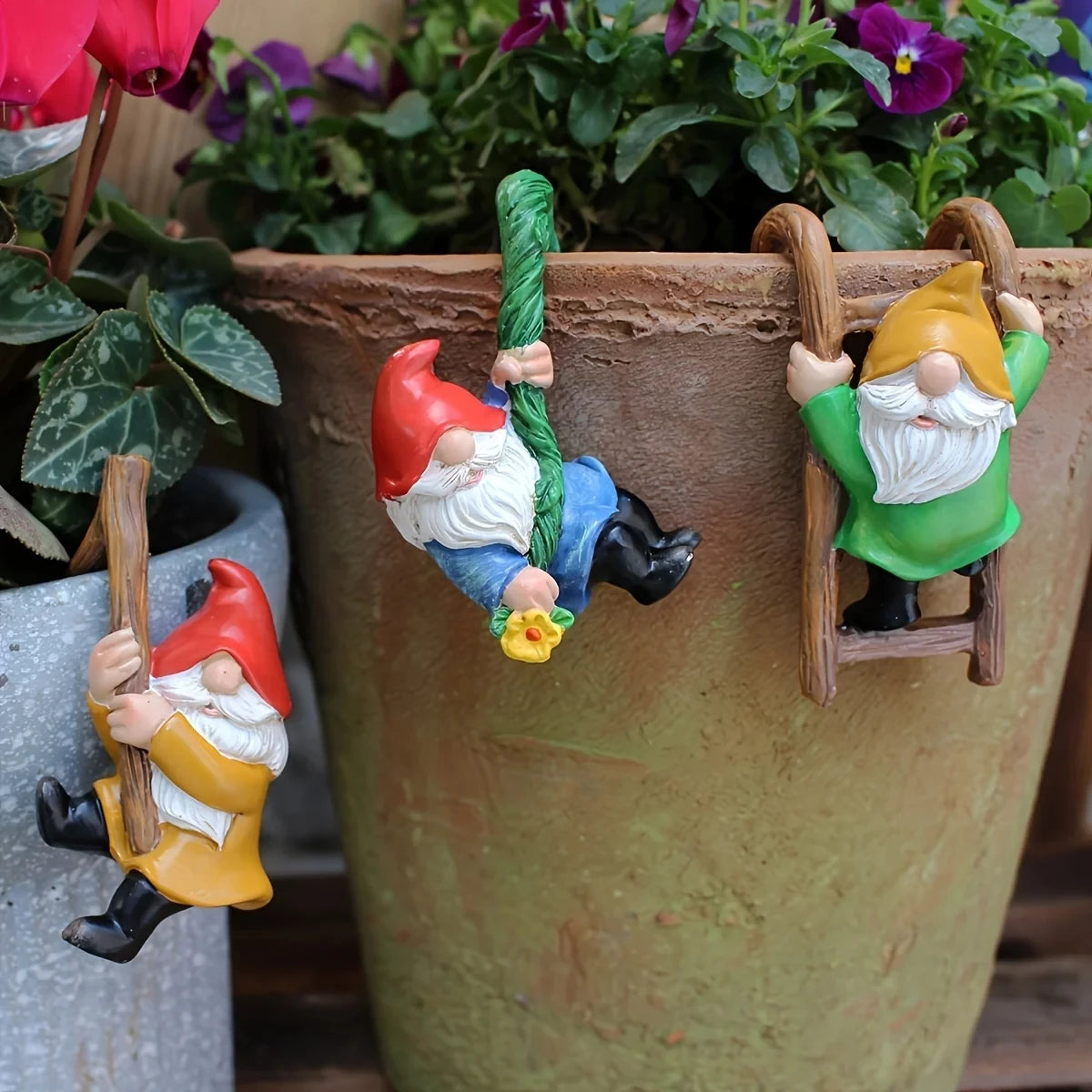 Mini Resin Dwarf Figurines for Pots and Micro Landscapes, Set of 3