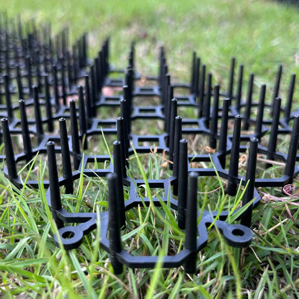 Garden Prickle Strips to Deter Digging, 49 × 14 cm, 6 or 10 Pack