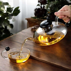 ElaraPure™ Filtration Teapot Set with Matching Cups – 600ml Heat-Resistant Glass