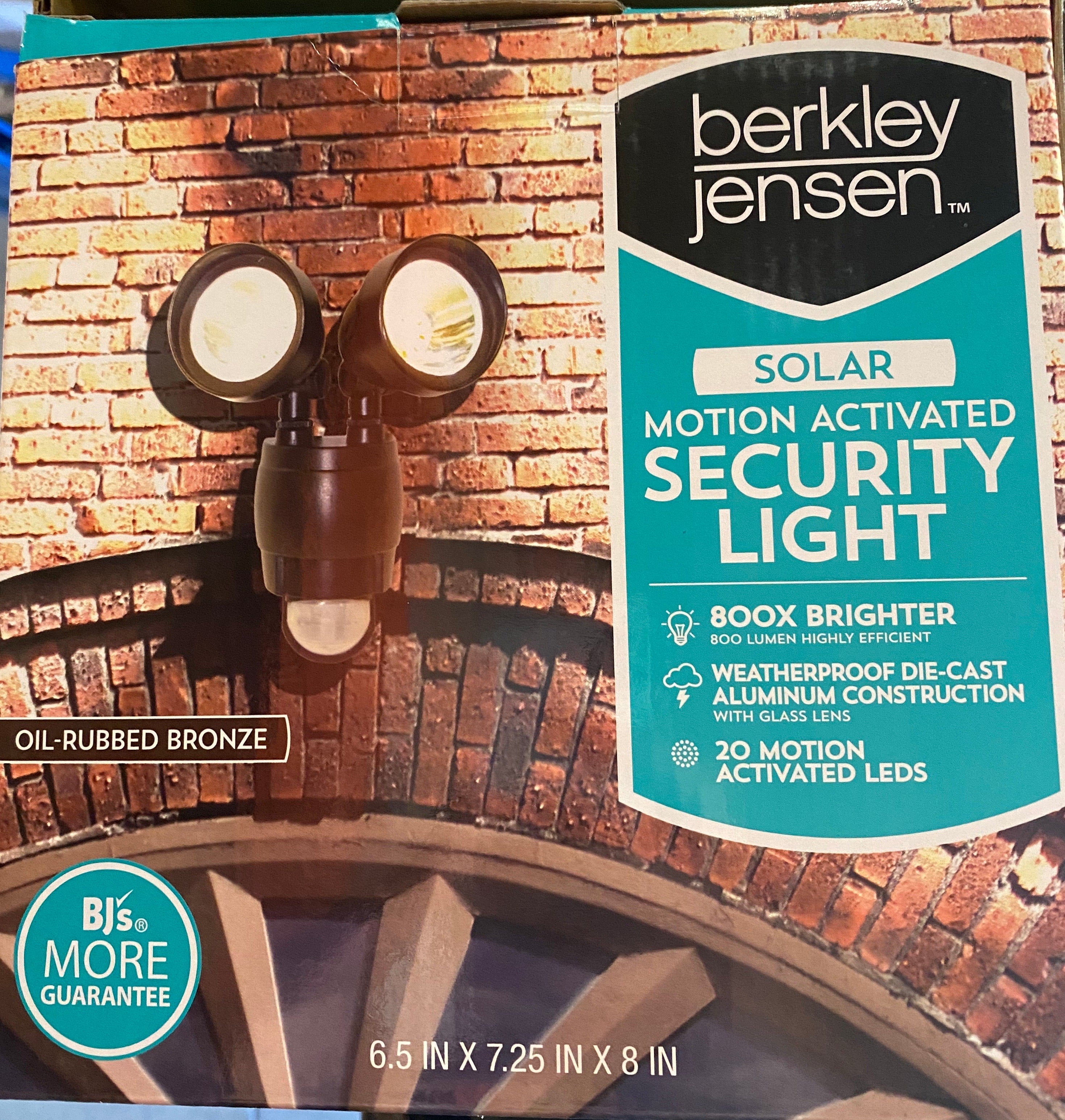 Lampe de sécurité solaire Berkley Jensen de 800 lumens