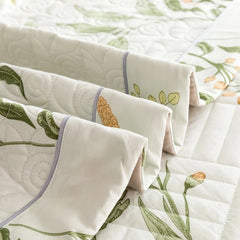 King Size Botanical Quilt Set – Lightweight 100% Cotton, Cooling Fabric for Stylish Bedroom Décor