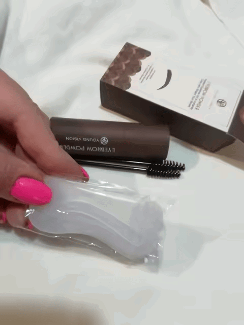 Salon-looking brows in seconds