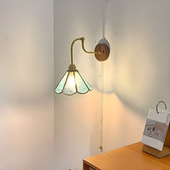 Vintage Brass Wall Light Sconce with Glass Shade – Elegant Indoor Fixture for Living Room and Bedroom
